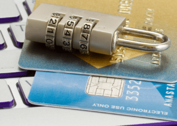 Report: State of Consumer Attitudes on Ecommerce, Fraud, & CX 2023-2024