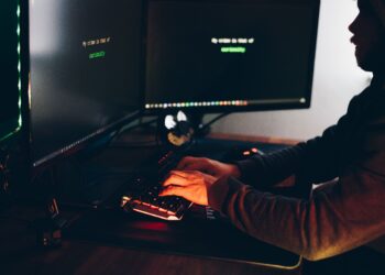 Master the basics of Fraud-as-a-Service (FaaS). Discover how this underground economy works and get actionable strategies to defend your business.